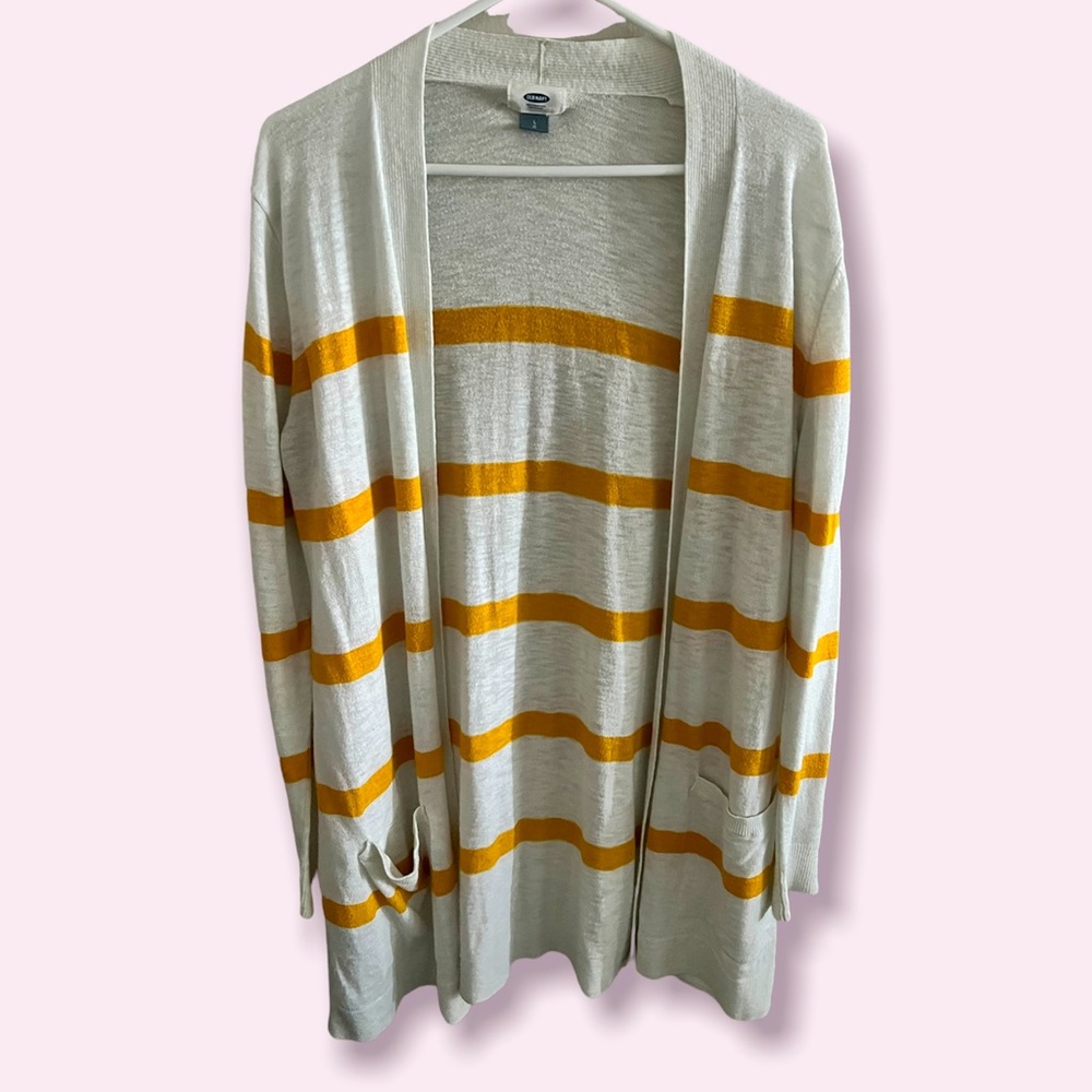 2 for $15 ✨Yellow and white cardigan